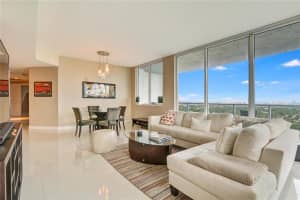 315 NE 3rd Ave, Fort Lauderdale, FL 33301, Sold 07/14/17