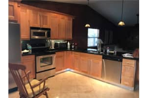 4754 NW 4th Ave, Pompano Beach, FL 33064, Sold 06/14/17