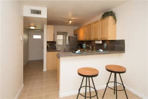 2907 NE 8th Terrace, Wilton Manors, FL 33334, Sold 06/27/17