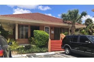 17650 NW 68th Ave APT A3009, Hialeah, FL 33015, Sold 10/04/17