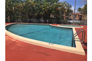 17650 NW 68th Ave APT A3009, Hialeah, FL 33015, Sold 10/04/17