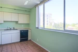 2300 NE 33rd Ave, Fort Lauderdale, FL 33305, Sold 08/10/17