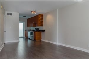 3250 NE 28th St, Fort Lauderdale, FL 33308, Sold 08/31/17