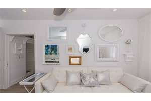 335 Ocean Dr, Miami Beach, FL 33139, Sold 06/16/17