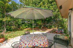 8401 NW 40th Ct, Sunrise, FL 33351, Sold 07/10/17