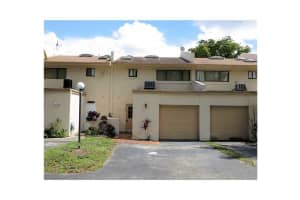 4283 NW 76th Ave, Hollywood, FL 33024, Sold 10/27/17