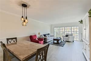 3050 NE 48th Ct, Lighthouse Point, FL 33064, Sold 07/11/17