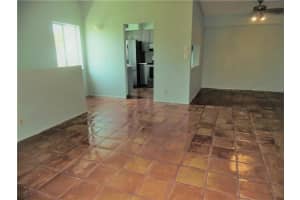 2765 S Oakland Forest Dr, Oakland Park, FL 33309, Sold 08/22/17