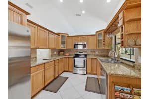 20301 NW 3rd St, Pembroke Pines, FL 33029, Sold 07/31/17