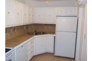 3119 Oakland Shores Dr C212, Oakland Park, FL 33309, Sold 07/10/17