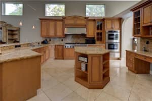 7152 NW 71st Terrace, Parkland, FL 33067, Sold 09/20/17