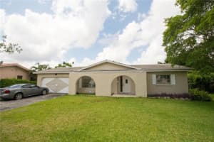 11035 NW 37th St, Coral Springs, FL 33065, Sold 10/06/17