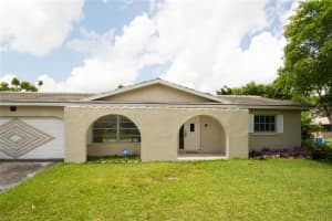 11035 NW 37th St, Coral Springs, FL 33065, Sold 10/06/17