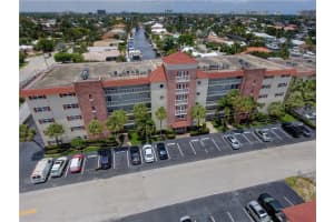 5100 Bayview Dr, Fort Lauderdale, FL 33308, Sold 12/29/17