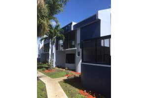 2762 S University Dr #9c, Davie, FL 33328, Sold 07/11/17