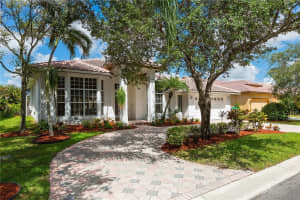 5324 NW 57th Way, Coral Springs, FL 33067, Sold 11/06/17