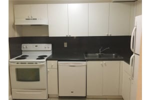 4255 N University Dr, Sunrise, FL 33351, Sold 08/15/17