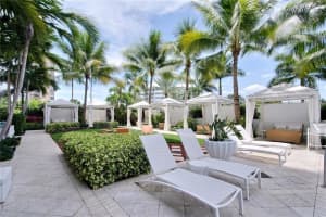 2821 N Ocean Blvd, Fort Lauderdale, FL 33308, Sold 08/24/17
