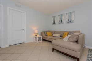 2660 NE 8th Ave, Wilton Manors, FL 33334, Sold 08/16/17