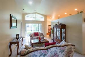 10821 NW 35 Pl, Sunrise, FL 33351, Sold 07/13/17