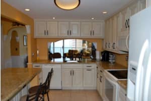 2200 NE 33rd Ave #17k, Fort Lauderdale, FL 33305, Sold 08/18/17