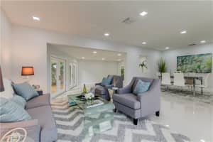 2341 NE 8th St, Fort Lauderdale, FL 33304, Sold 11/30/17