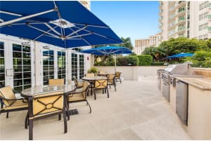 411 N New River Dr E, Fort Lauderdale, FL 33301, Sold 05/09/18
