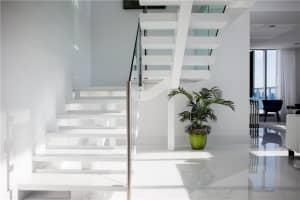 7928 East Dr, North Bay Village, FL 33141, Sold 08/10/17