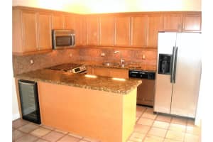 2440 SW 15th St, Deerfield Beach, FL 33442, Sold 08/15/17