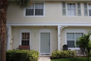 9967 NW 56th Pl, Coral Springs, FL 33076, Sold 08/01/17