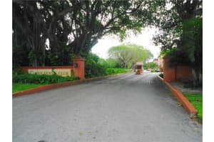 640 Tennis Club Dr, Fort Lauderdale, FL 33311, Sold 11/17/17