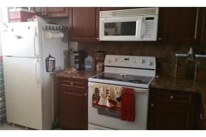 9000 NW 28th Dr, Coral Springs, FL 33065, Sold 08/08/17