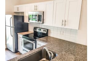 2720 S Oakland Forest Dr, Oakland Park, FL 33309, Sold 08/10/17