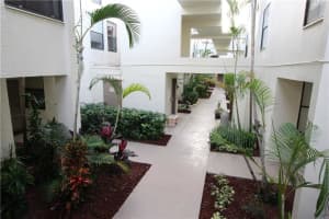 20291 NE 30th Ave, Aventura, FL 33180, Sold 08/28/17