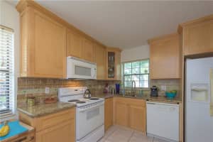 9061 Vineyard Lake Dr, Plantation, FL 33324, Sold 08/16/17