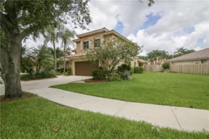1085 Fairfax Ln, Weston, FL 33326, Sold 11/17/17