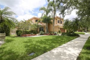 1085 Fairfax Ln, Weston, FL 33326, Sold 11/17/17