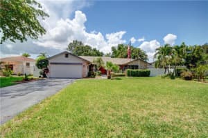 11340 NW 45th St, Coral Springs, FL 33065, Sold 09/26/17