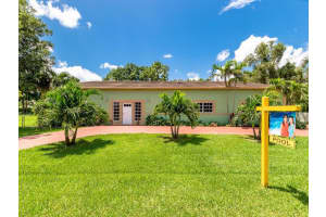 11780 SW 2nd St, Plantation, FL 33325, Sold 04/16/19