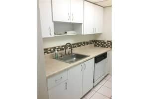 500 NE 2nd St, Dania Beach, FL 33004, Sold 01/02/18