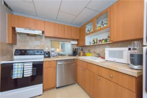 336 N Birch Rd #3b, Fort Lauderdale, FL 33304, Sold 08/14/17