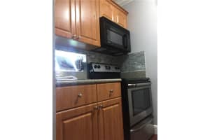 15645 SW 74th Cir Dr, Miami, FL 33193, Sold 08/07/17