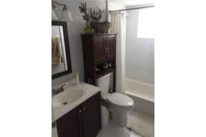 15645 SW 74th Cir Dr, Miami, FL 33193, Sold 08/07/17