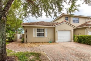 9000 NW 38th Pl, Sunrise, FL 33351, Sold 08/10/17