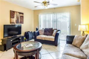 9000 NW 38th Pl, Sunrise, FL 33351, Sold 08/10/17