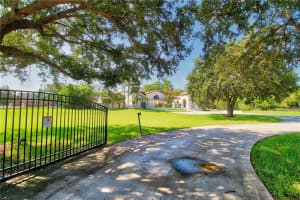 9050 NW 68th Ct, Parkland, FL 33067, Sold 01/17/20