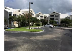 2881 N Oakland Forest Dr, Oakland Park, FL 33309, Sold 08/15/17