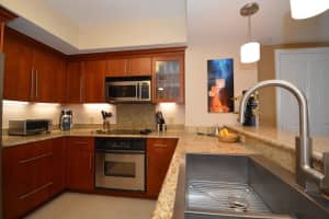 401 SW 4th Ave, Fort Lauderdale, FL 33315, Sold 11/08/17