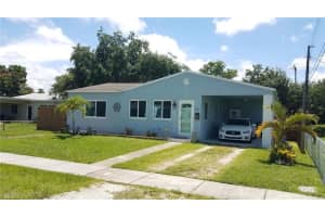 829 NW 7th Ave, Dania Beach, FL 33004, Sold 08/08/17