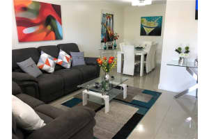 6878 NW 173rd Dr, Hialeah, FL 33015, Sold 08/09/17